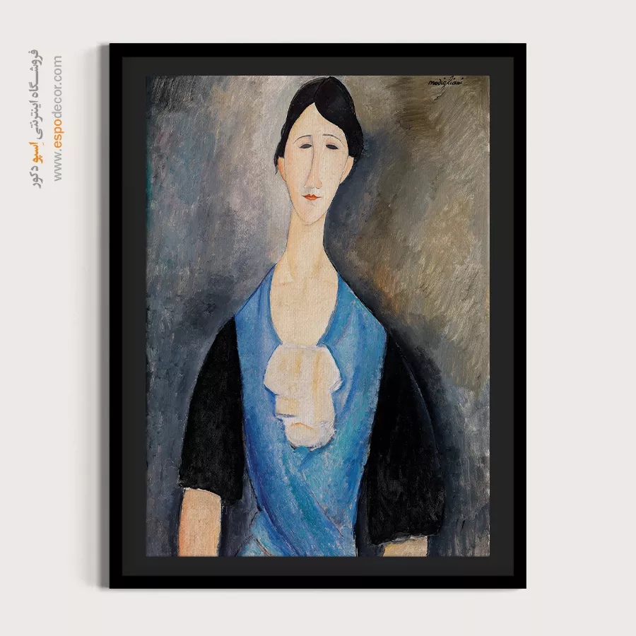 زن جوان آبی پوش - اسپو دکور