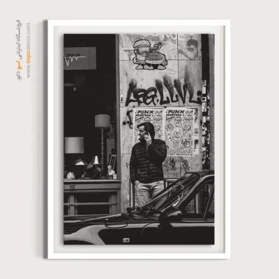 تابلو دیواری مینیمالیست - مرد تلفنی – تابلو سیاه و سفید - اسپو دکور