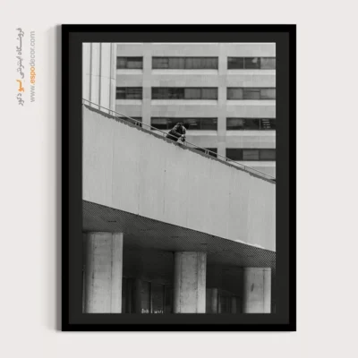 تابلو بتن و معماری - تنها روی پل – تابلو سیاه و سفید - اسپو دکور