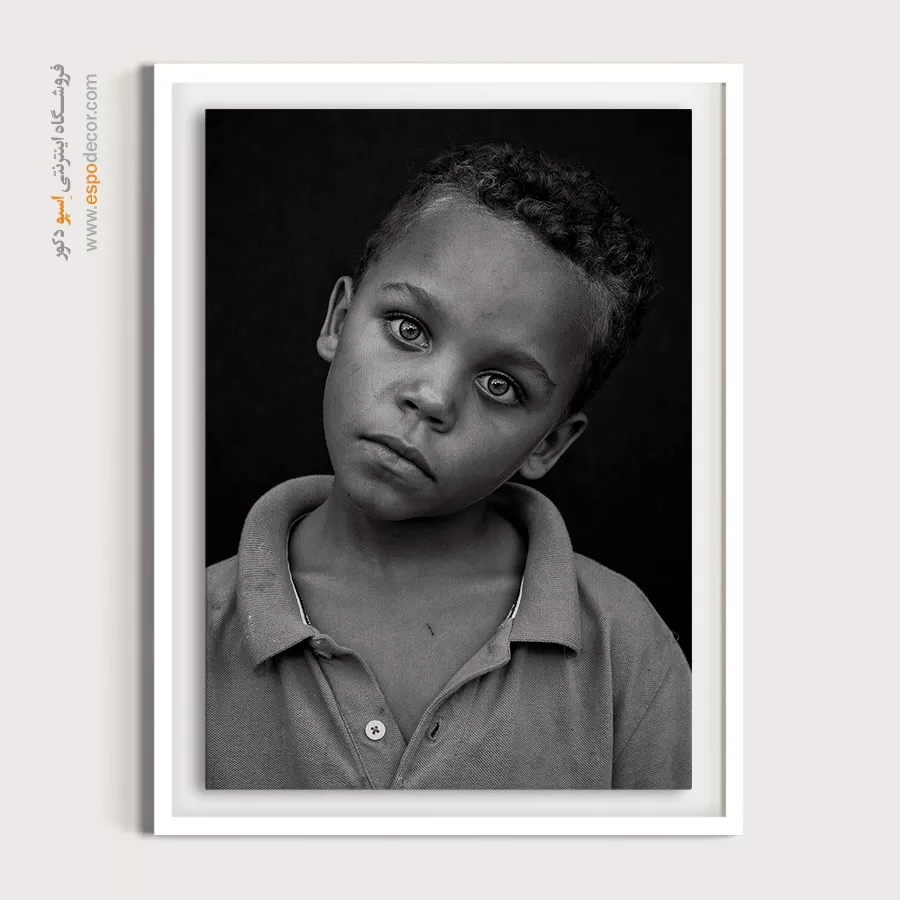 تابلو با حس آرامش و تفکر - چشمان معصوم – تابلو سیاه و سفید - اسپو دکور