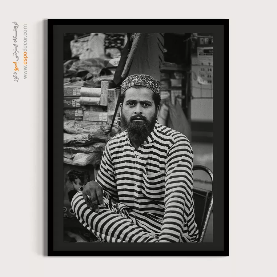 تابلو پرتره مرد سیاه و سفید - شاهراههای افقی – تابلو سیاه و سفید - اسپو دکور