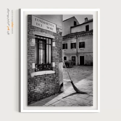 تابلو عکس دیواری - سکوت آجری – تابلو سیاه و سفید - اسپو دکور