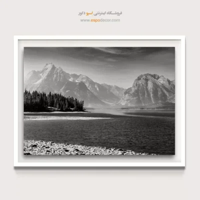 تابلو منظره‌ی کوه و دریاچه سیاه و سفید - دریاچه – تابلو سیاه و سفید - اسپو دکور