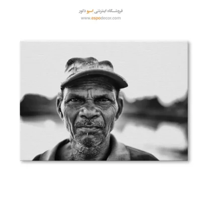 تابلو پرتره مرد مسن سیاه و سفید - چشم‌ها داستان می‌گویند – تابلو سیاه و سفید - اسپو دکور