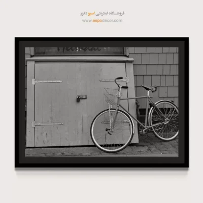 هنر دیواری نوستالژیک - منتظر – تابلو سیاه و سفید - اسپو دکور
