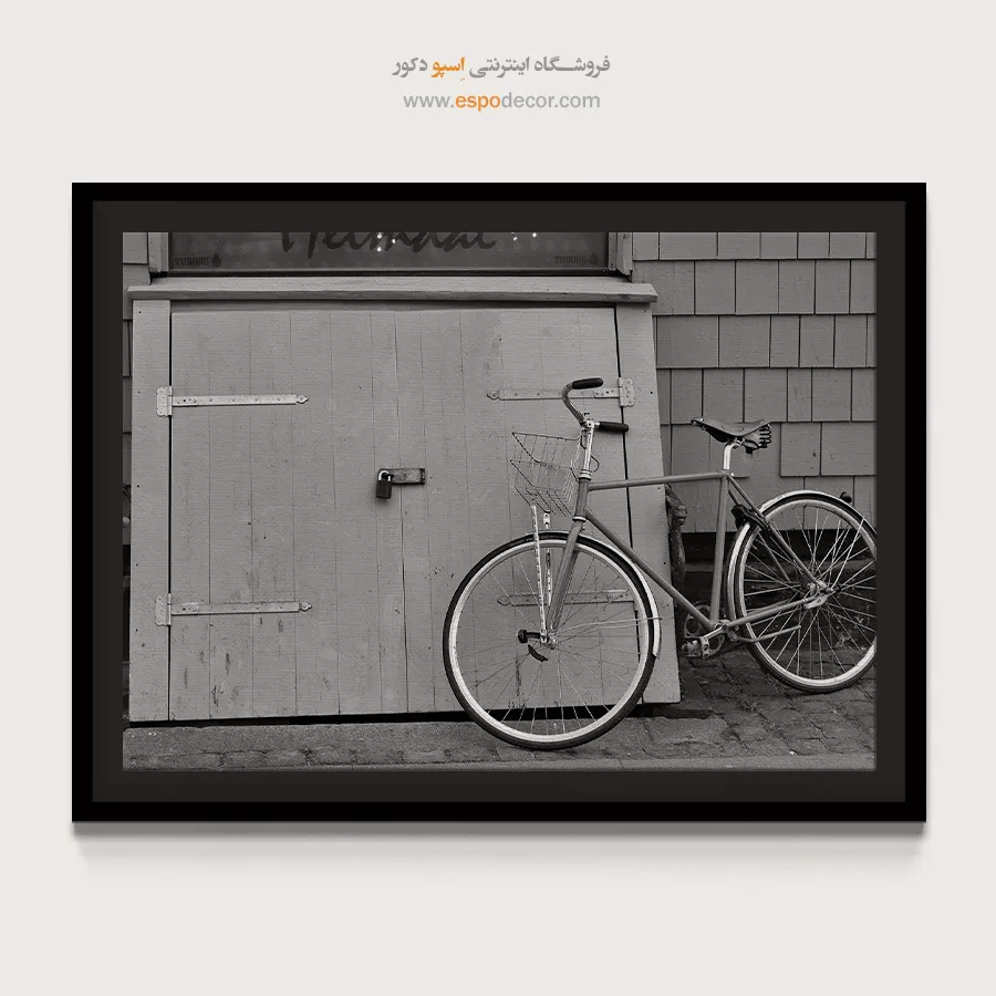 هنر دیواری نوستالژیک - منتظر – تابلو سیاه و سفید - اسپو دکور