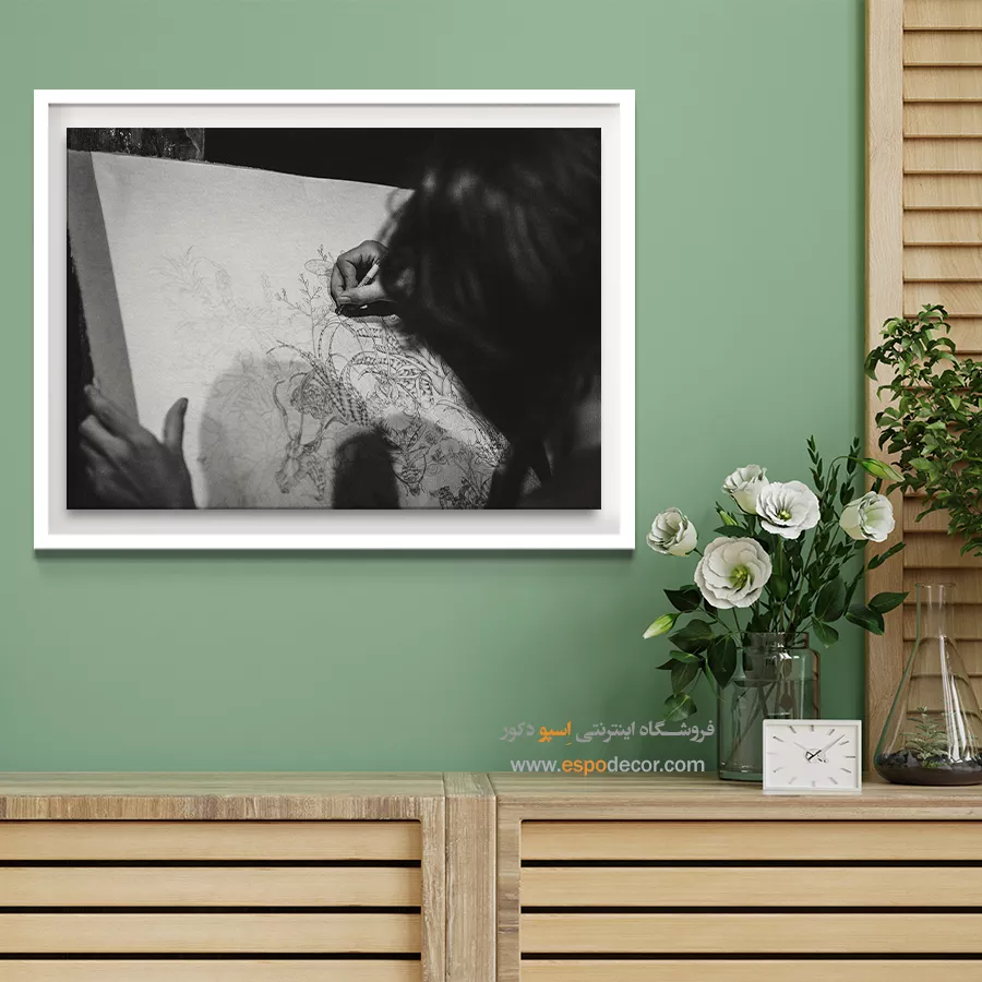 تابلو برای دکور استودیو هنری - تمرکز هنرمند – تابلو سیاه و سفید - اسپو دکور