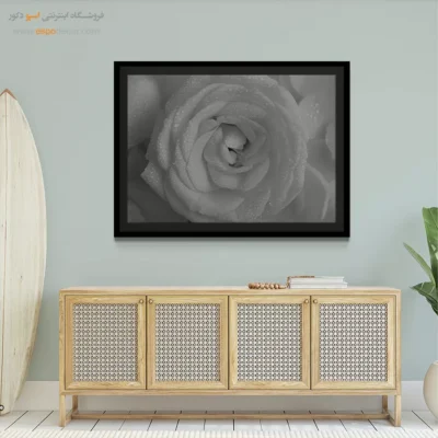 هدیه ولنتاین - رز شبنم ‌زده – تابلو سیاه و سفید - اسپو دکور