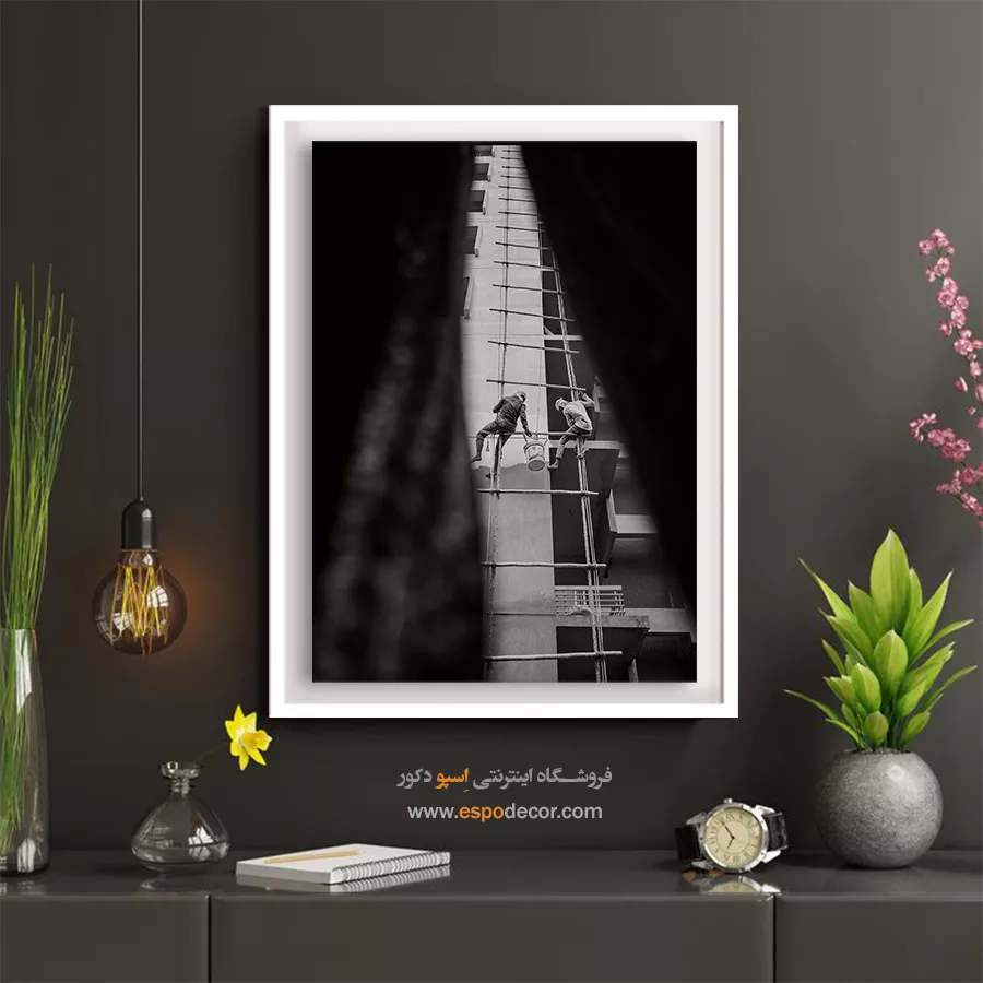 نقاشی دیواری با ترکیب رنگهای خنثی