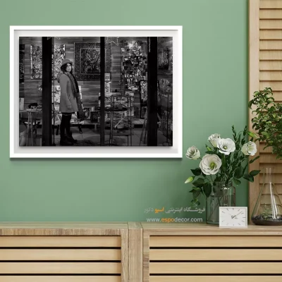 تابلو بوم سیاه و سفید برای اتاق - زن و ویترین – تابلو سیاه و سفید - اسپو دکور
