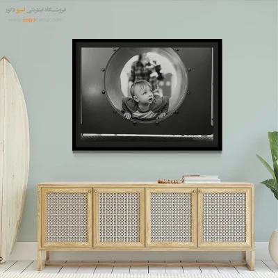 تابلو پرتره‌ی کودک سیاه و سفید - قاب بازی – تابلو سیاه و سفید - اسپو دکور